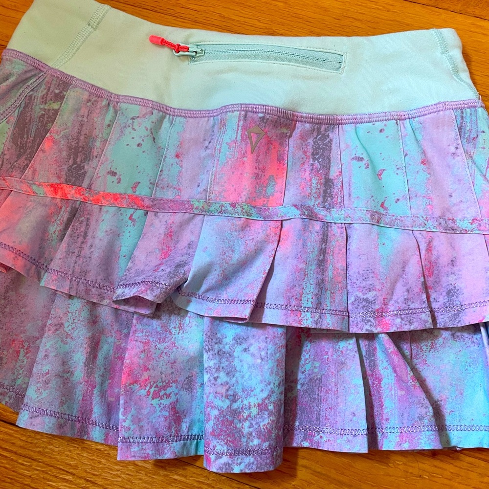 LULULEMON-IVIVVA TENNIS SKIRT
